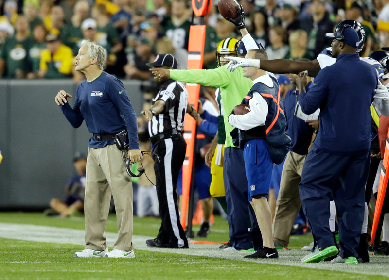 Illustration for article titled Pete Carroll Says The Refs Blew That Big Fumble Call